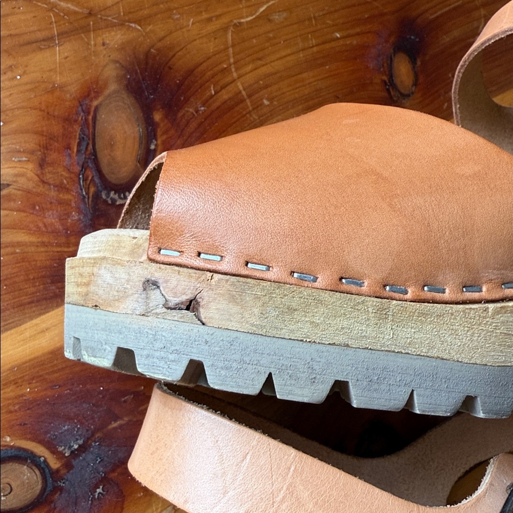 MIA sandal clogs natural color leather good condition - Picture 5 of 7